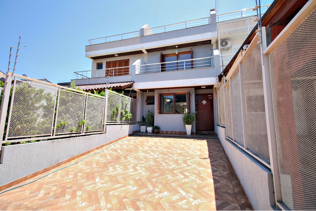 Casa - Venda - Guarujá - Porto Alegre - RS