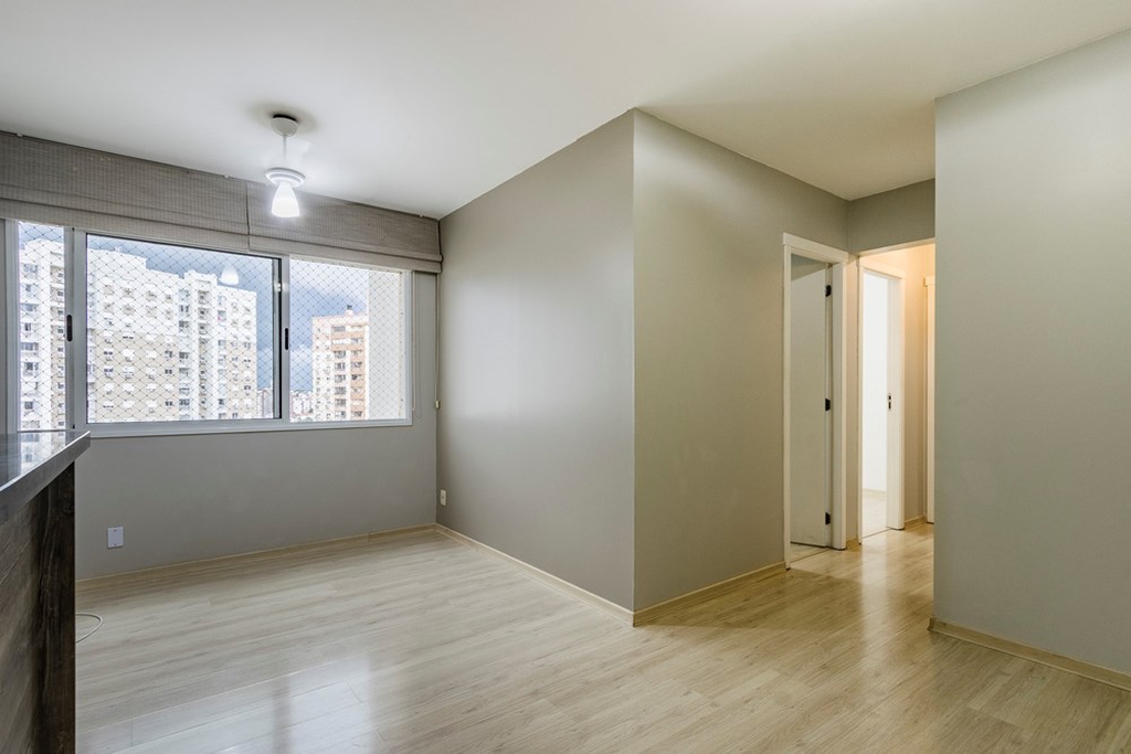 Apartamento - Venda - Vila Ipiranga - Porto Alegre - RS