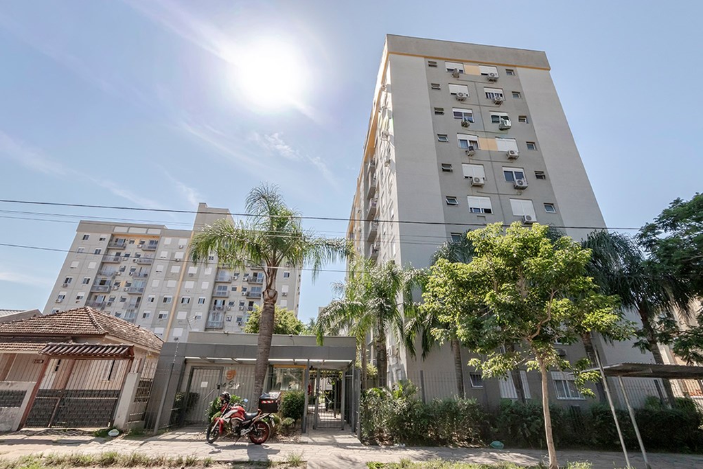 Apartamento - Venda - Camaqu� - Porto Alegre - RS